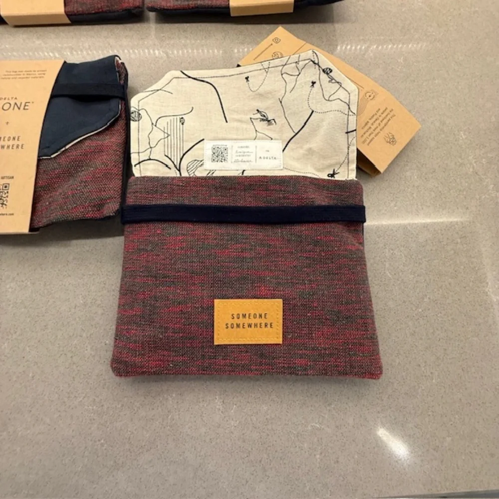 4 Delta Air Lines - Delta One Amenity Kit - Someone Somewhere NEW